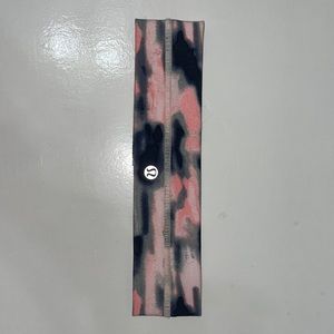Super cute pink and black lululemon headband